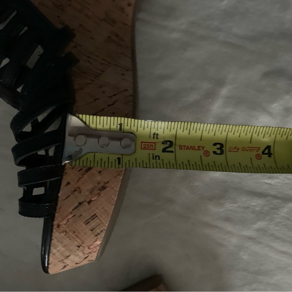 🖤✨ Black Leather Wedge Sandals✨🖤 - Picture 4 of 8